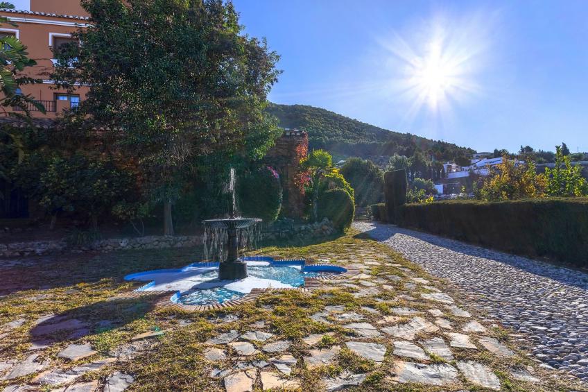 Beheiztes Hallenbad und Freibad - foto 3