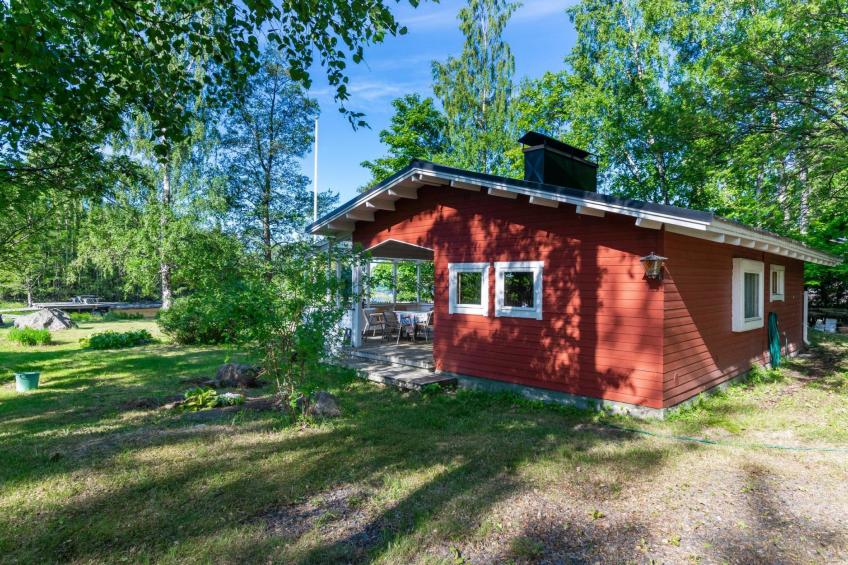 Lampaluodon punainen tupa - foto 14