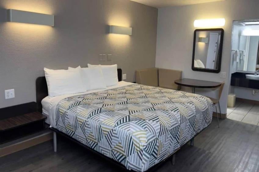 1 Queen bed  Non Smoking - foto 24