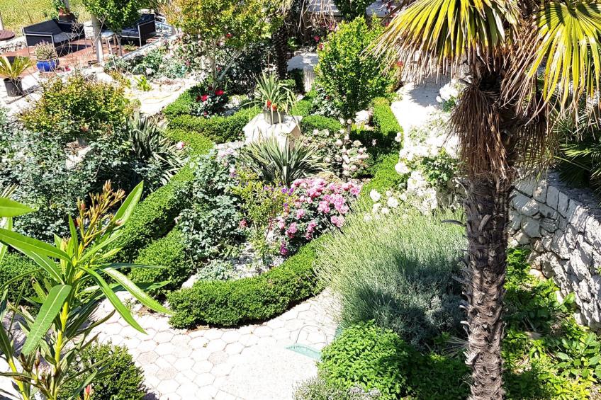 Wohnung in Drašnice mit Schönem Garten - foto 57
