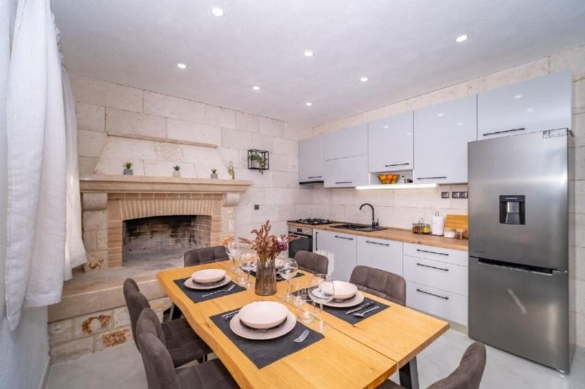 Holiday Home Bračuta- Two Bedroom Holiday Home with Pool - foto 2