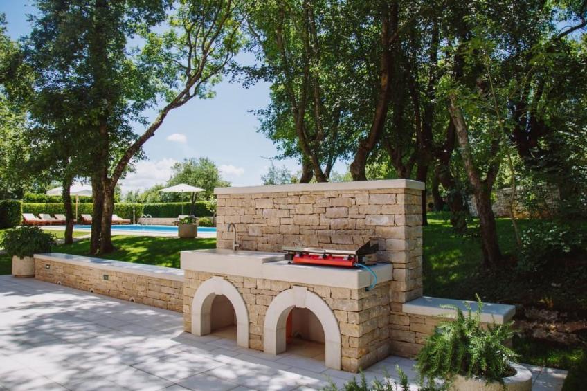 Luxusvilla mit Garten und Pool sowie herrlicher Aussicht - foto 23