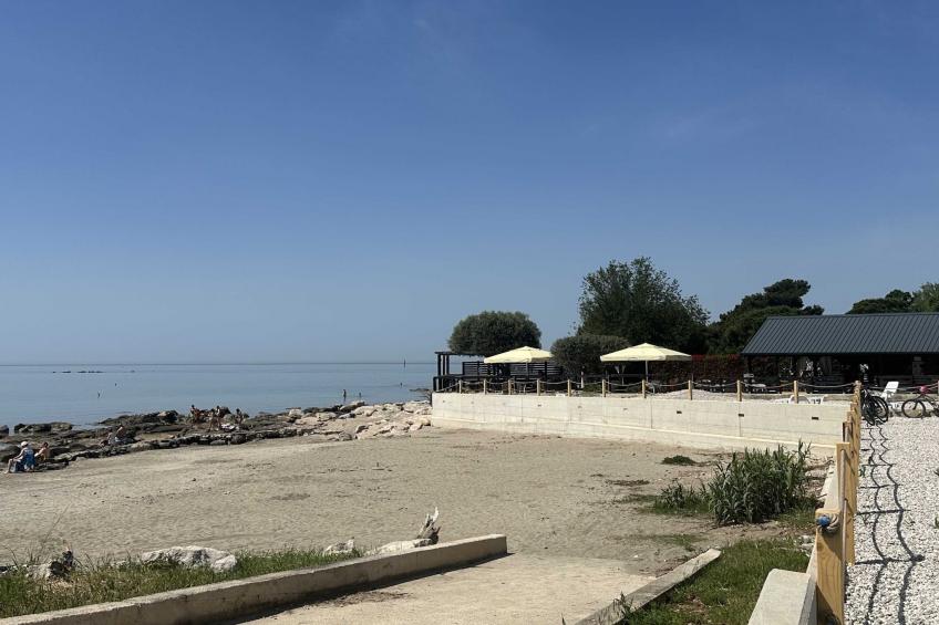 Classic and Modern Umag Apartment with Terrace and BBQ - Two Bedroom Apartment with Terrace - foto 27