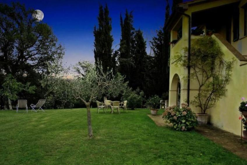 Haus Claudia mit schönem Garten - foto 5