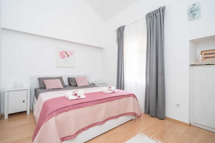 Holiday Home Majkovi - Three Bedroom Holiday Home with Swimming Pool - foto 3