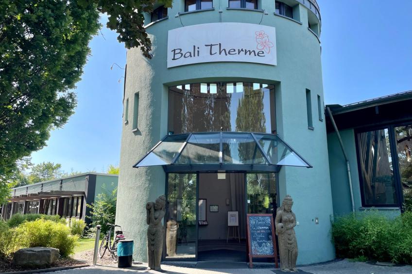 Stadt-Oase - Kliniken, Bali-T., GOP, Parkplatz , Netflix - foto 27