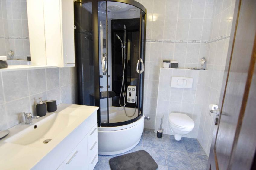 Villa met zwembad, in een rustige omgeving - BF-86JZ5 - foto 18