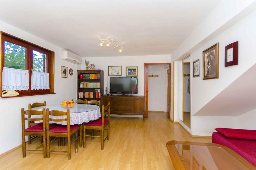 Holiday apartment with air conditioning, terrace and sea view in Slatine - BF-JB633 - foto 24