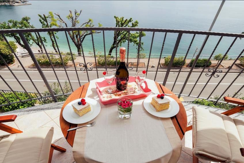 Splendid Beachfront Medveja Apartments - Studio with Balcony and Sea View 2 - foto 6