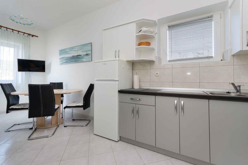 Vakantiewoning met balkon en airco - VW-GKFDK - foto 33