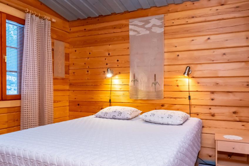 Riutankolo, mustosen lomamökit - foto 13