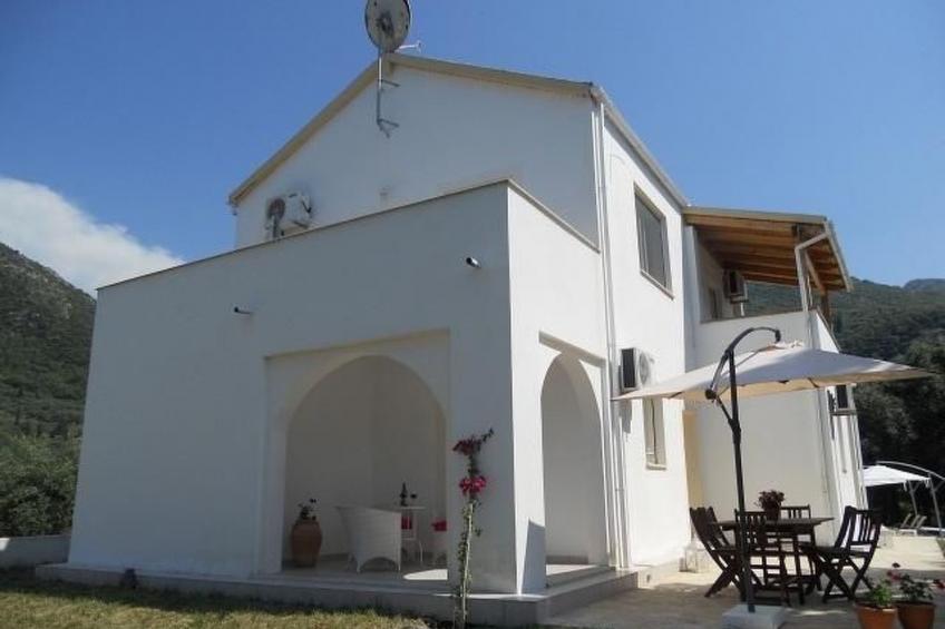 Ferienvilla mit Garten, Grill und Terrasse - foto 9