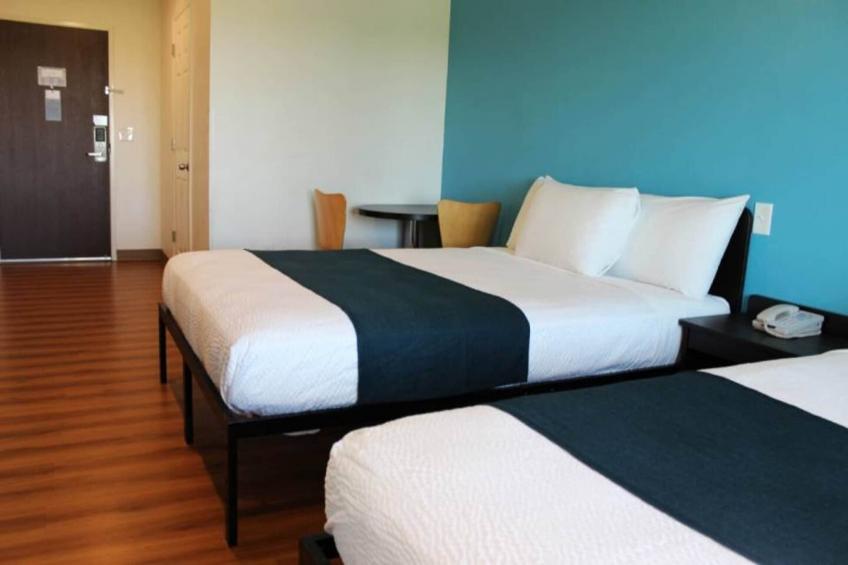 2 Queen Beds  Non-Smoking - foto 12