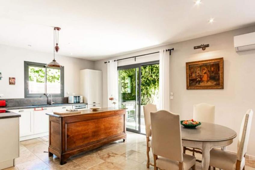 La Verdière - Maison Contemporaine De Plain Pied Avec Jardin Et Piscine Pri - foto 15