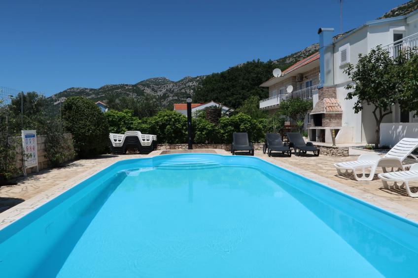 Suartini Viganj mit einem Pool - foto 94