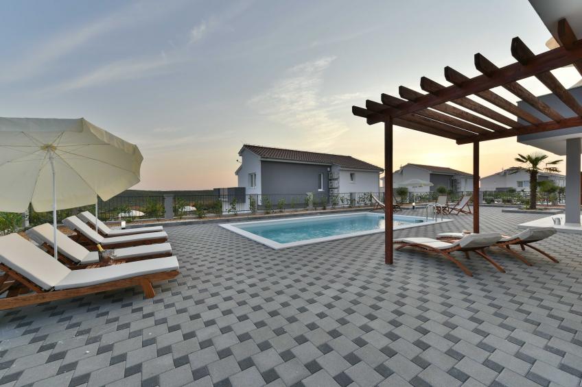 Luxury Escape with Swimming Pool & Modern Design -Deluxe Four Bedroom Villa with Private Pool (Villa 6) - foto 54