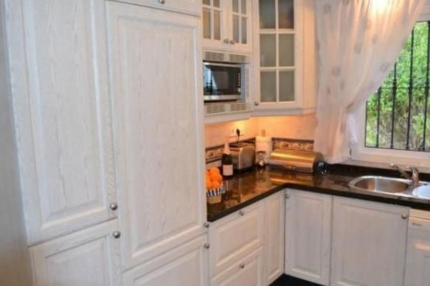 Villa mit Blick auf das Wasser - foto 12