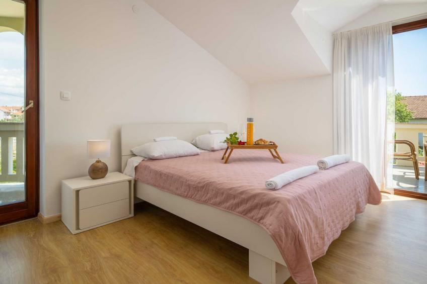 Charming Villa Rea, 8+2 with heated pool - foto 43