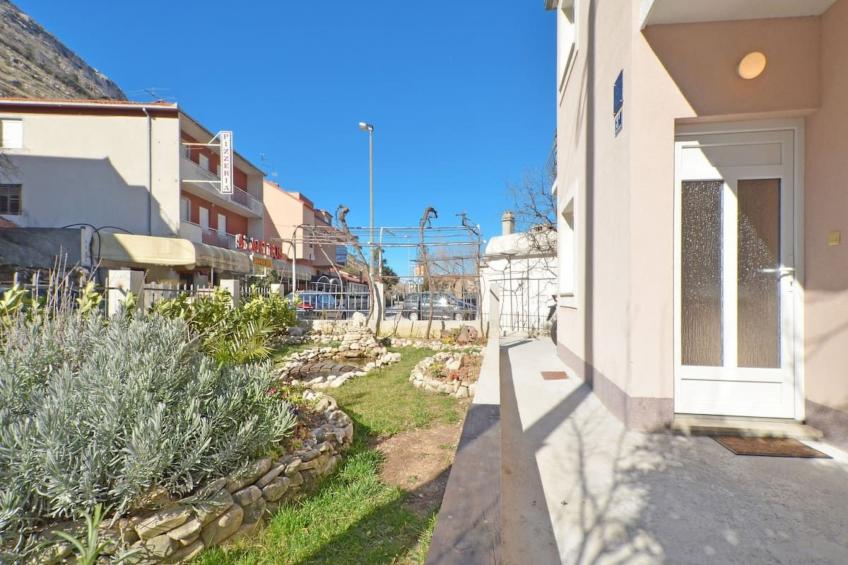 Žrnovnica, Entspannung am Flussufer - foto 32