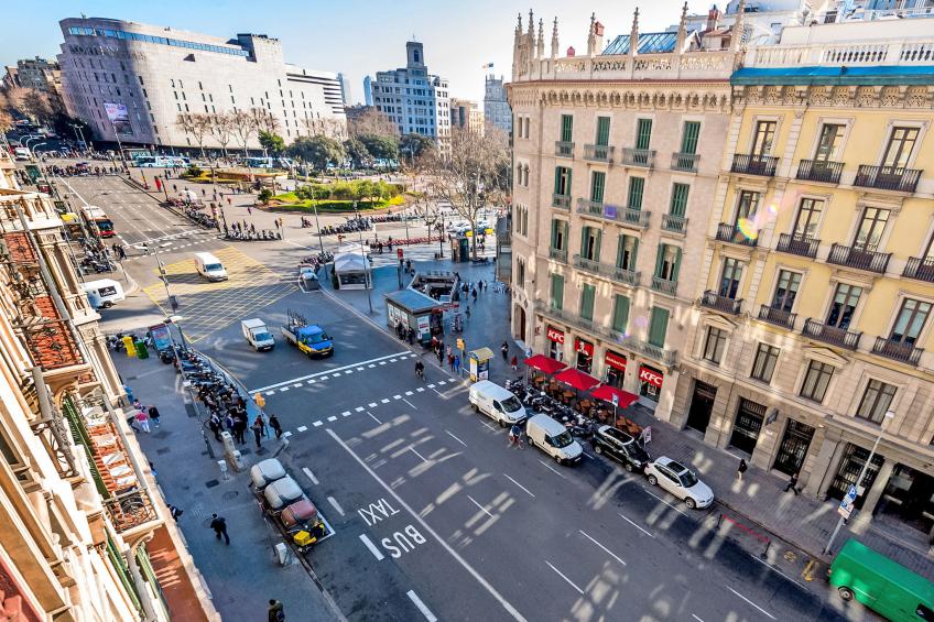 Plaça Catalunya/Rda.Universidad - foto 18