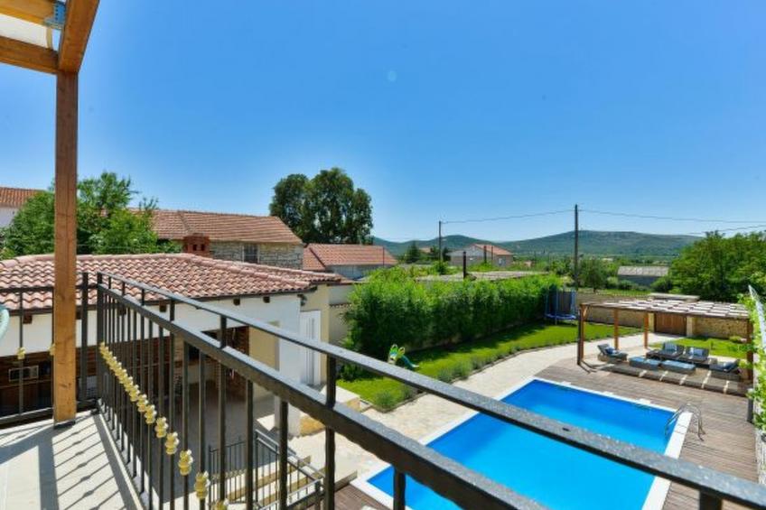 Stone villa Anita with pool