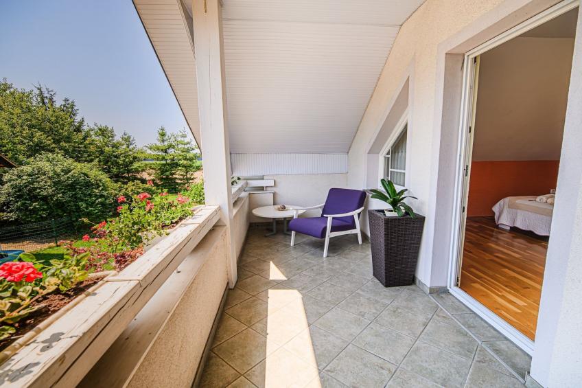 Stunning Rural Holiday Home with Garden and BBQ -  Four Bedroom Holiday Home - foto 30