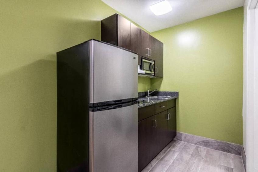 2 full beds  mobility access tub kitchen - foto 9