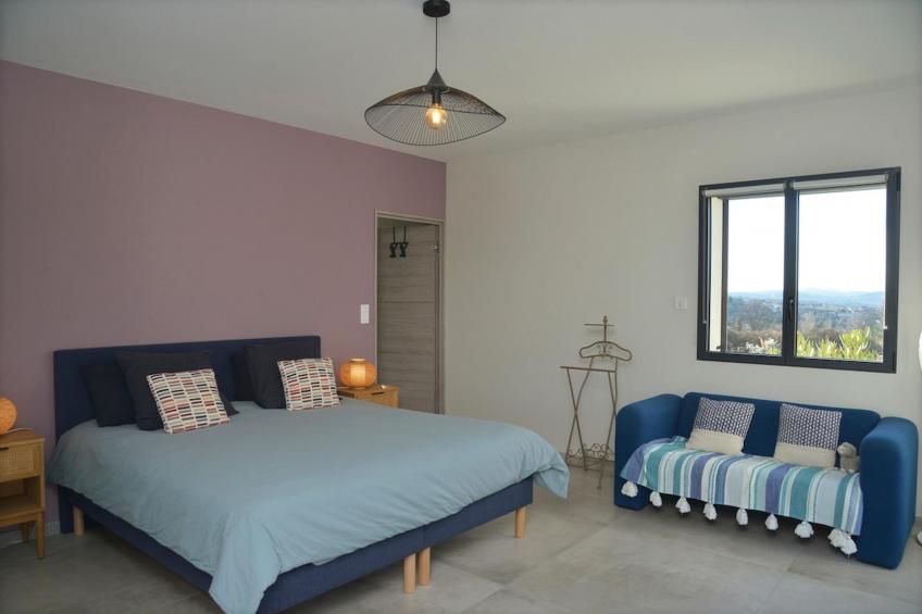 Belle maison avec piscine à débordement chauffée - foto 4