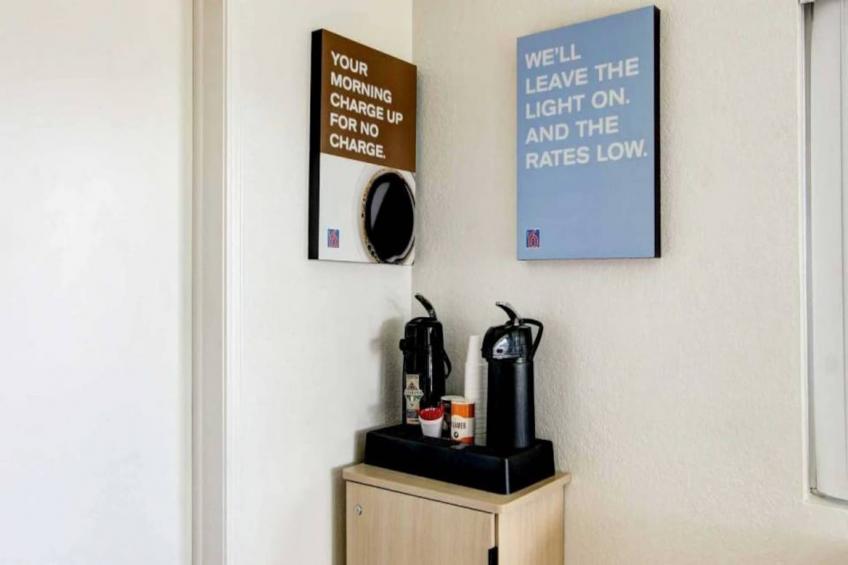 1 Queen Bed  ADA/Tub/Mini Fridge - foto 31