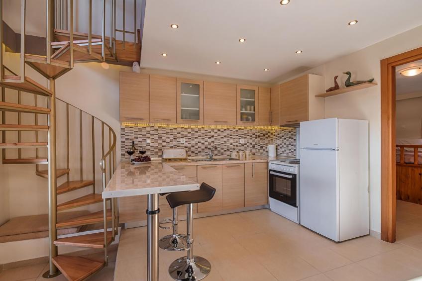 Villa Fay mit privatem Parkplatz in Lardos - foto 12