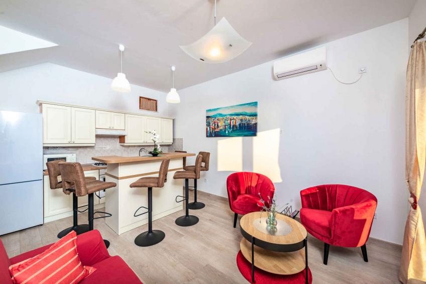 Holiday home with air conditioning, pool and sea view in Orašac - BF-NJH63 - foto 20