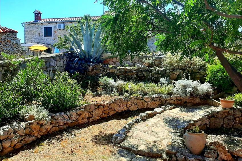 in Dobropoljana mit Freiterrasse - foto 30