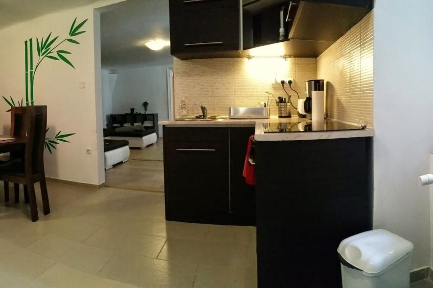 Moderne Ferienwohnung in Ujlipotvaros mit Garten - foto 4