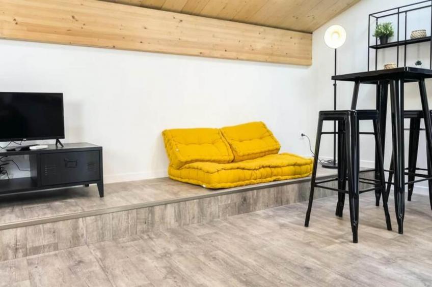 Appartement Rénové Avec Belle Pierre Et Climatisation Pour 2 Personnes - foto 14