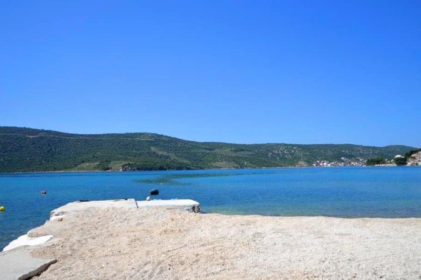Schöne Wohnung in Poljica mit privatem Parkplatz - foto 45