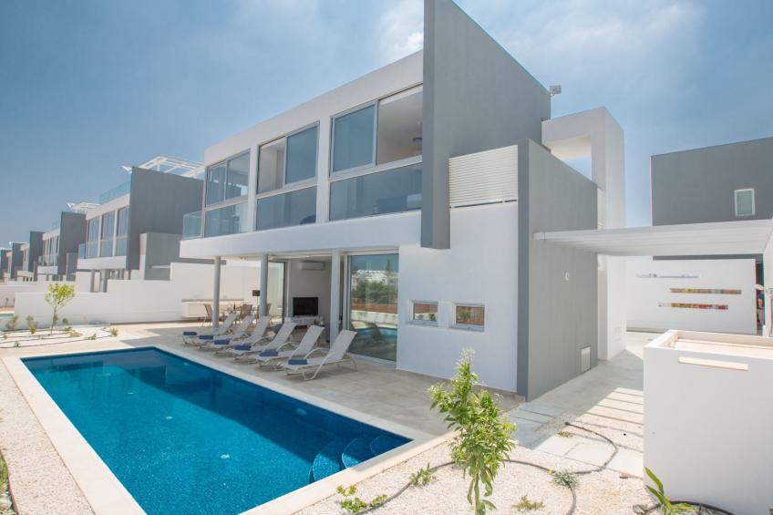 Neue 3-Schlafzimmer-Villa mit Pool in Protaras - foto 2