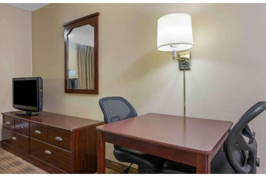 2 Queen Beds  Non-Smoking Kitchen - foto 4