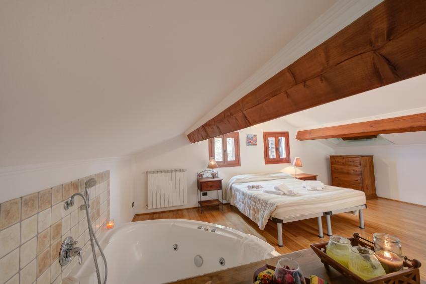 Villa Monte Enrico- Pool and Whirlpool - foto 12