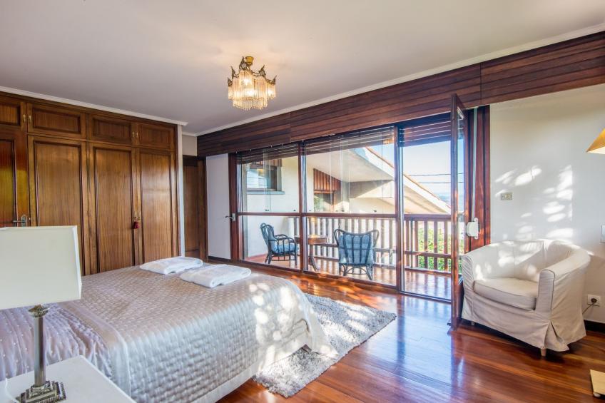 9 Zimmer. 24 pro. Strand. In der Nähe von Bilbao - foto 13