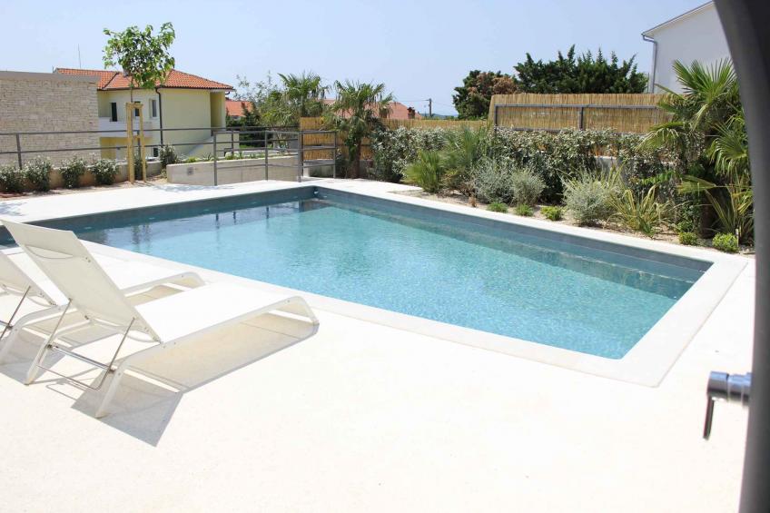 Vakantiehuis met zwembad en terras - BF-N52NR - foto 13