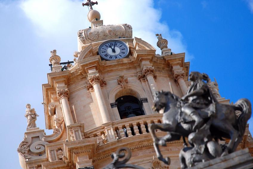 Charmantes Dachgeschoss mit Terrasse mit Blick auf die Landschaft. - foto 32