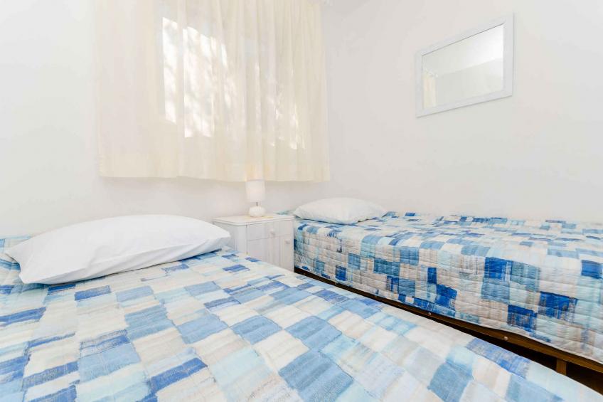 Vakantiewoning met airconditioning en terras, direct aan zee in Slatine - BF-5DBVD - foto 20