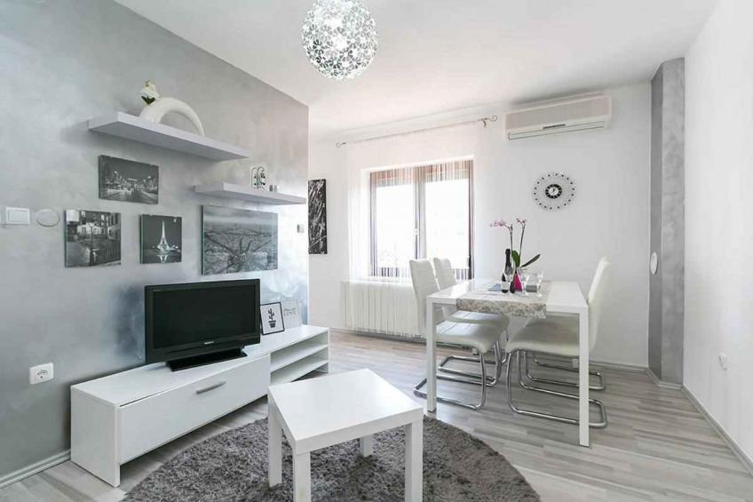 Vakantiewoning met airconditioning en balkon - VW-9DVFN