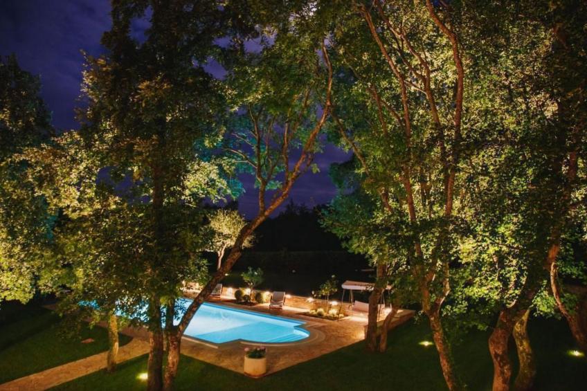 Luxusvilla mit Garten und Pool sowie herrlicher Aussicht - foto 33