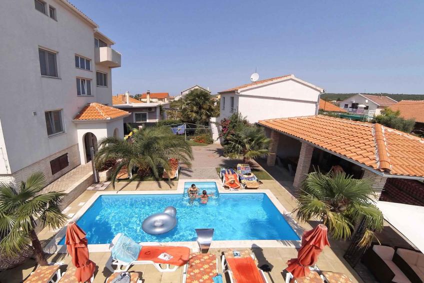 Holiday apartment with airconditioning - BF-YW2M - foto 11