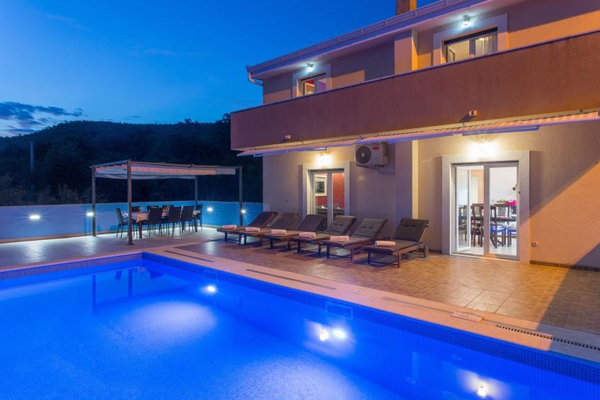 Villa Tomic - Four-Bedroom Villa with Private Pool