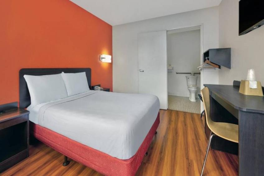 1 QUEEN BED  NS - foto 8