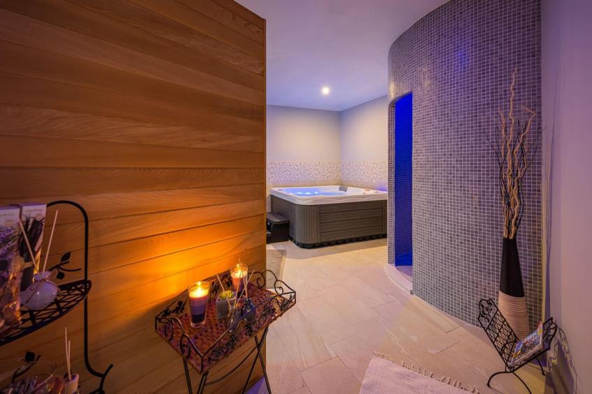 Lara 1 - Shared Pool, Sauna, Jacuzzi - foto 19