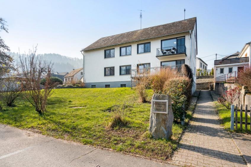 mit Balkon und schönem Moselblick