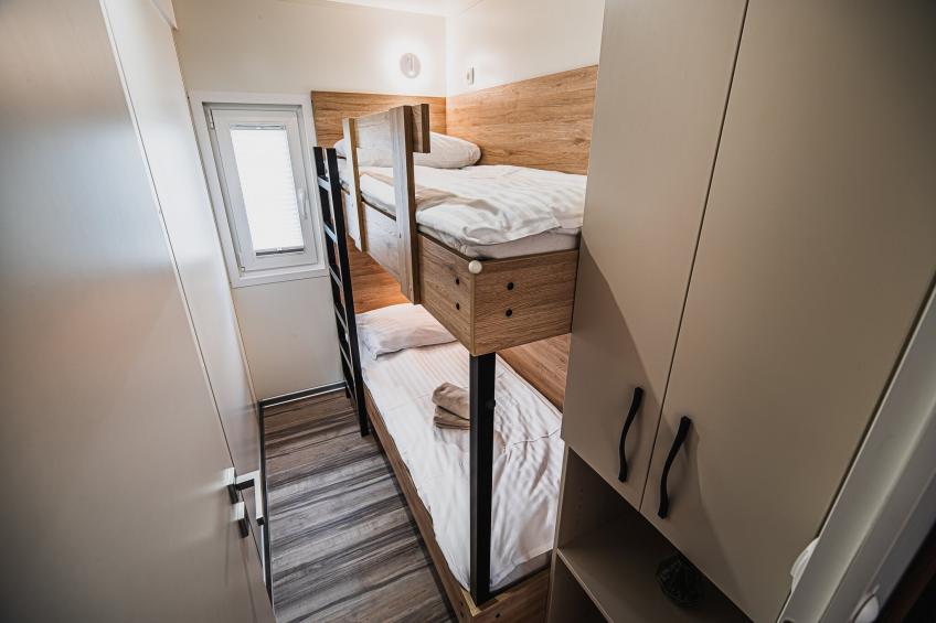 Lake Serenity Premium Mobile Homes with Thermal Riviera Tickets - Three Bedroom Mobile Home 15\/024 - foto 19